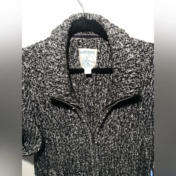 SurfsideSupply Co. Chunky Cable knit Blk/Wht zipperedCardigan XL Unisex